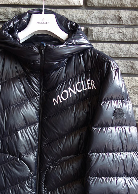 MONCLER （モンクレール）【2023年秋冬モデル】【とにかく軽いです